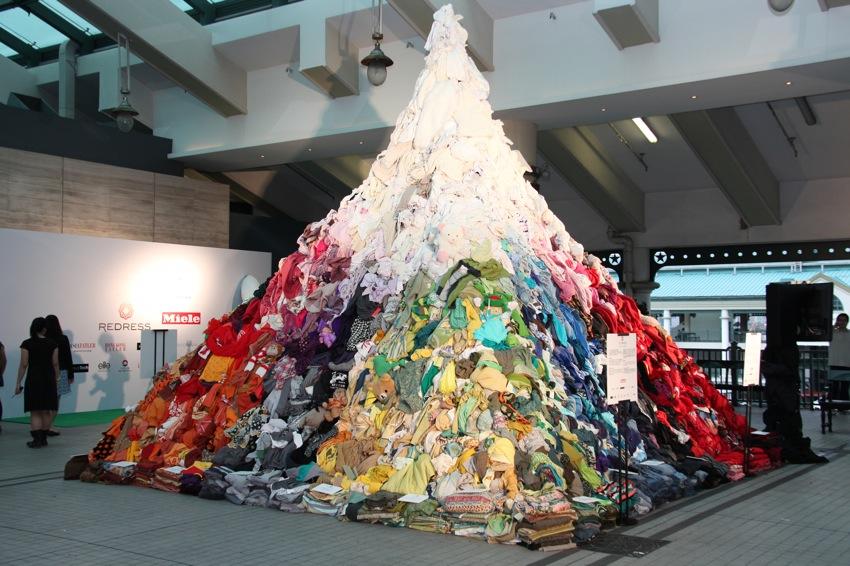 Recyclage vetements Hong Kong Redress The 3% mountain