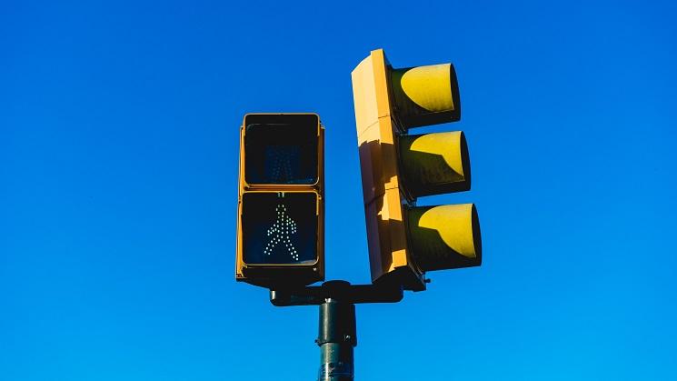 Ciel bleu feu vert