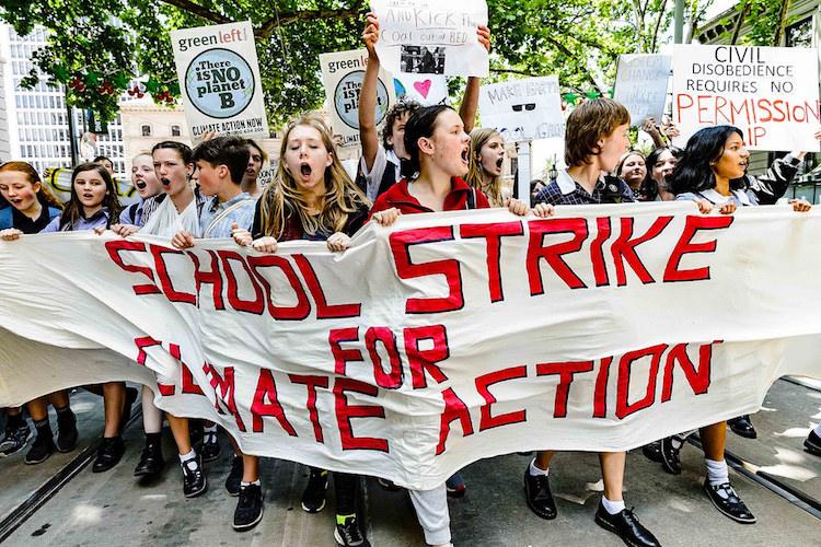 étudiants monde entier grève climat marche écologie environnement France Royaume-Uni manifestation