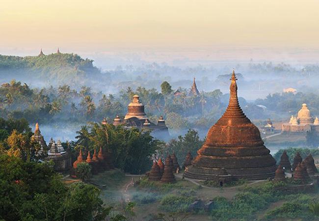 Les combats atteignent Mrauk U en Birmanie