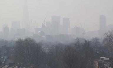 Pollution Londres route dépasse limite légale annuelle Royaume-Uni 