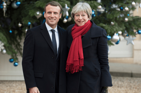 May Macron Brexit report accord Royaume-Uni Europe 