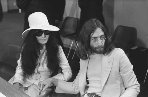 John Lennon manuscrits poèmes vente Londres