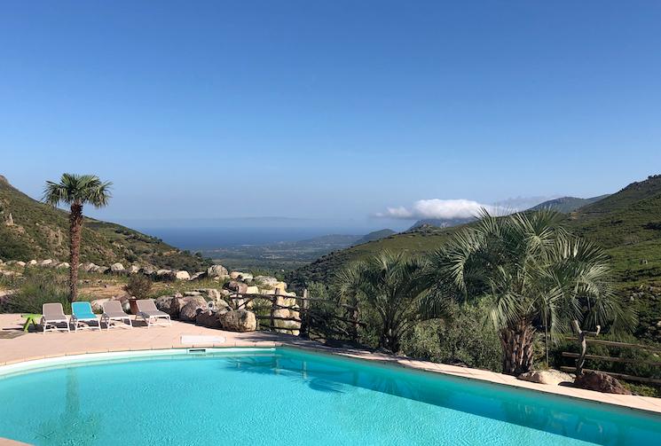 Corse piscine vue mer Calvi vol pas cher Air Corsica