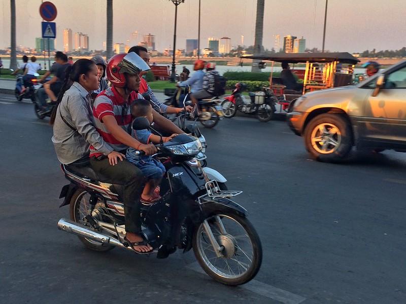 accidents route décès cambodge