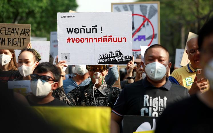 Manif-Bangkok-Smog-pollution