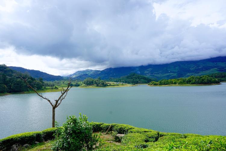 Lac d’Anayirankal kerala photo 1