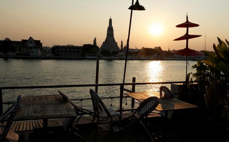 Chao-Phraya-Bar-Covid-Bangkok