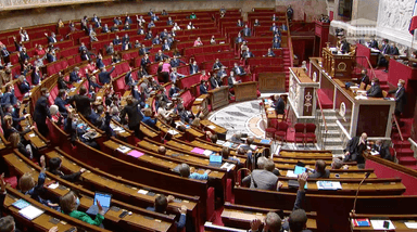 L'assemblée vote en faveur du texte de loi