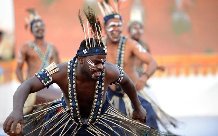 Un danseur de la communauté Sidi en Inde