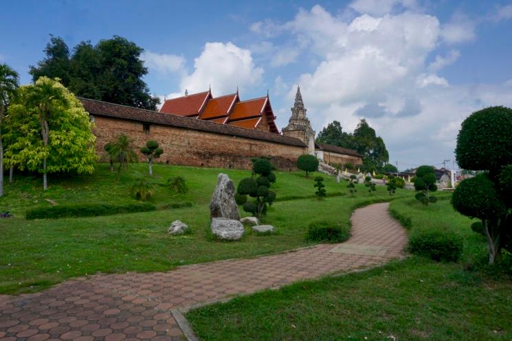 Wat Kaew Don Tao Suchadaram Lampang