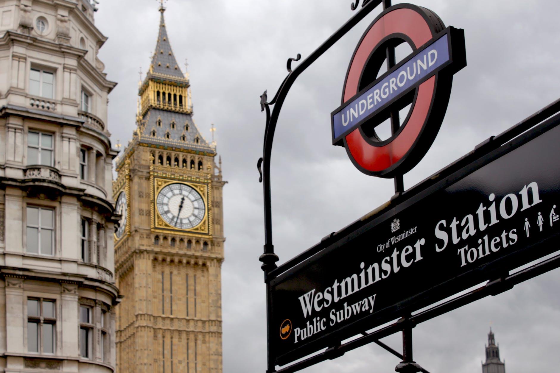 La station de métro Westminster à Londres