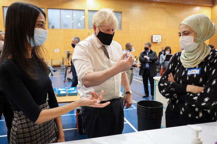 Bojo dans un centre de vaccination