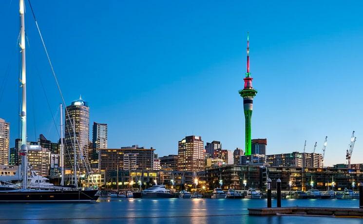 Vue sur la Skytower à Auckland