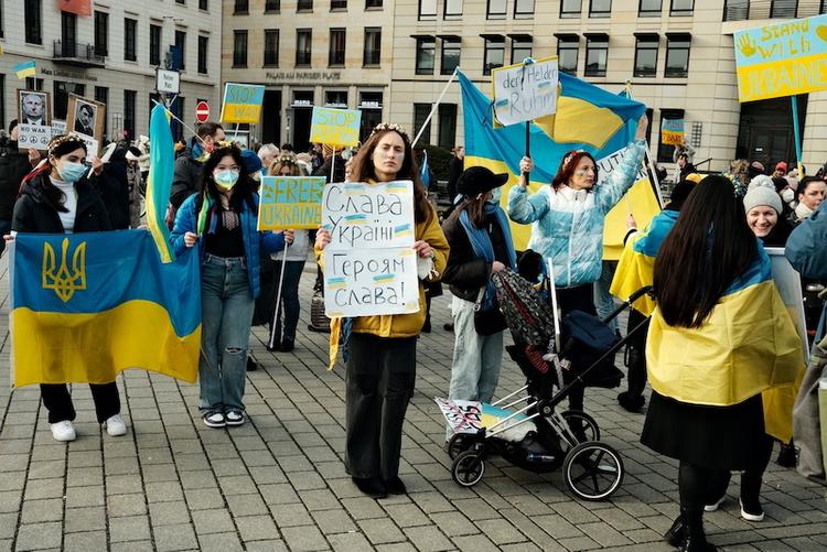 Des manifestants pour la paix en Ukraine