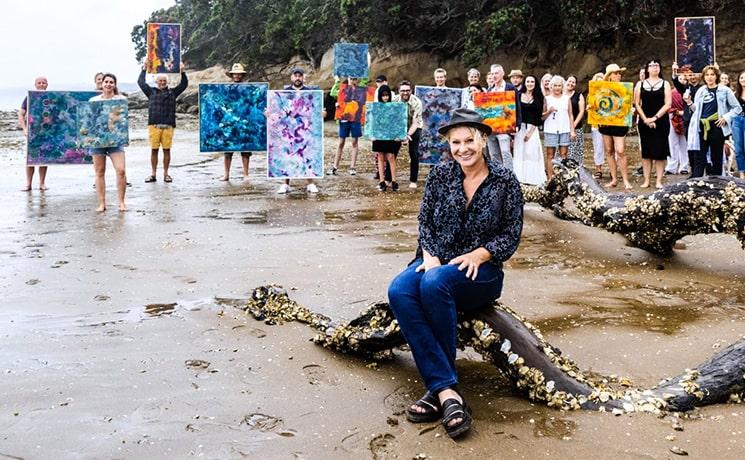 Frédérique Stref sur la plage de Point Chevalier