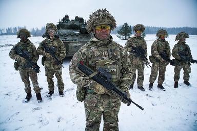 soldats britannique partis combattre Ukraine invasion russe sanctions 