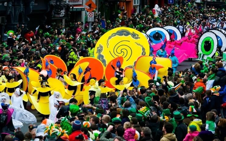 Parade de la SaintPatrick à Dublin