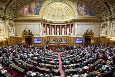 Les sénateurs Christophe-André Frassa  et Ronan Le Gleut tirent la sonnette d'alarme dans une lettre adressée au Ministre de l'Europe et des Affaires étrangères Jean-Yves Le Drian sur la situation préoccupante actuelle des français qui vivent à Shanghai