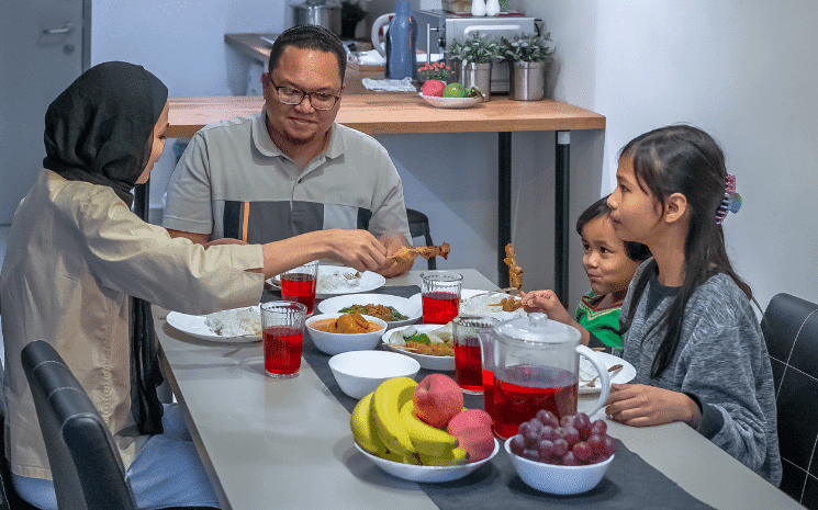 Une famille malaisienne en pleine célébration du ramadan 2022