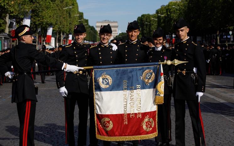 defile polytechnique champs elysees