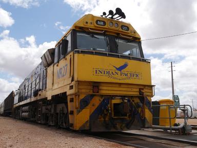 Le train indian pacific parcourt l'Australie 