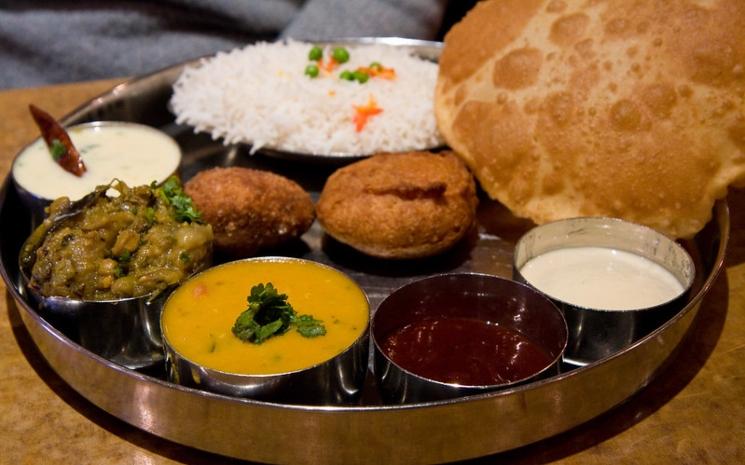 Un repas du Gujarat en Inde