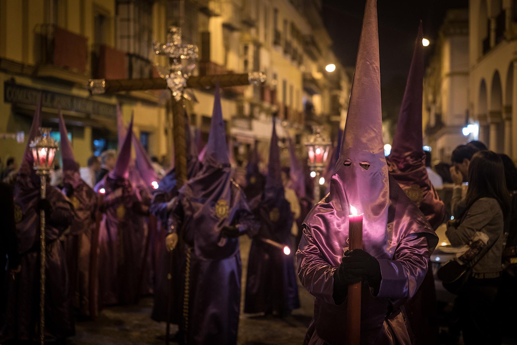 Les pénitents lors de la Semana Santa, Andalousie, Malaga