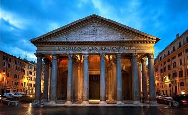 Panthéon de Rome dans la nuit