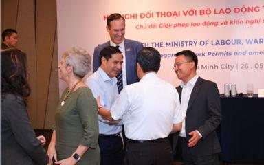 EuroCham Vietnam souhaite une simplification des procédures relatives aux permis de travail