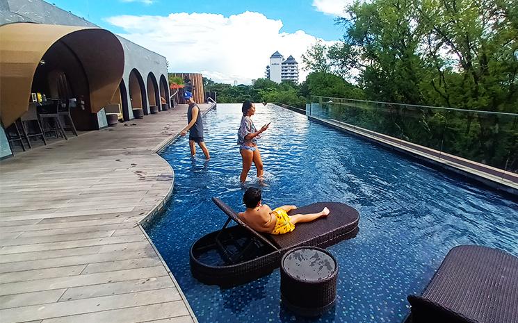 Piscine hotel Cross Chiang Mai Riverside