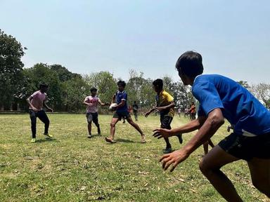 L'équipe de l'ONG Don Bosco Ashalayam s'entraine au rugby