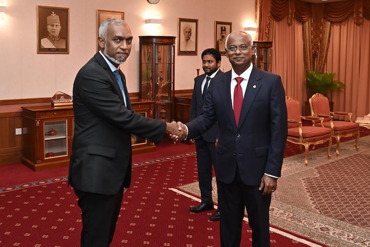 Le nouveau Président élu des Maldives reçu par l'ancien Président