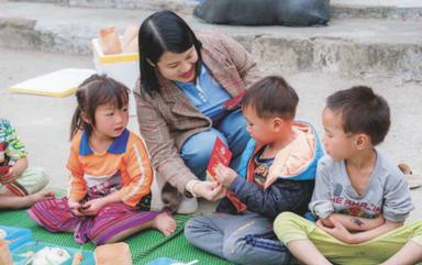 La bataille d’une enseignante pour la nutrition des enfants défavorisés vietnamiens