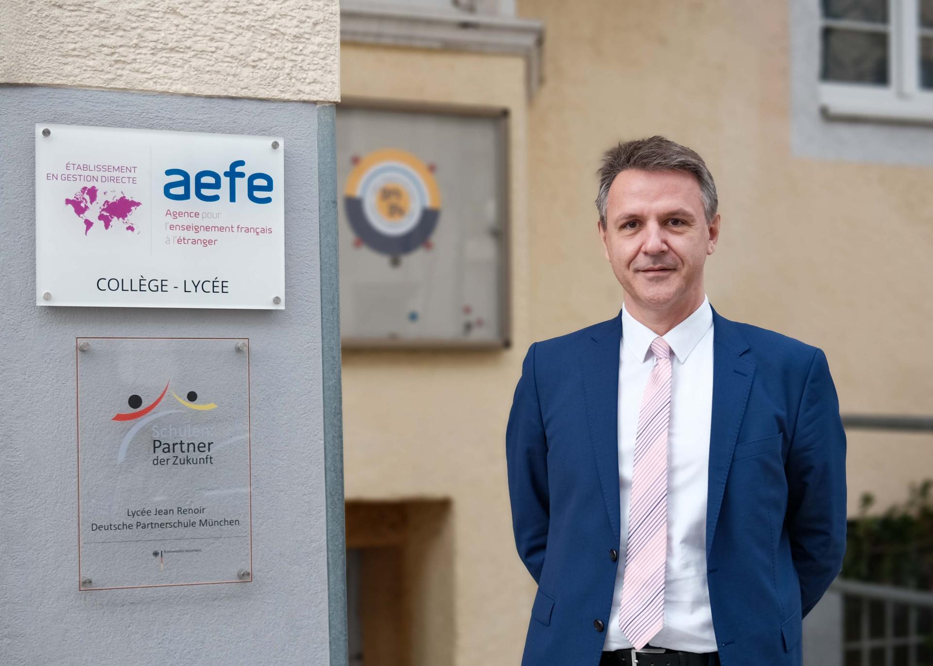 Portrait d'Alain Houille, proviseur du lycée Jean Renoir