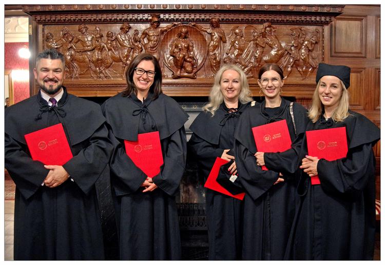 Remise des diplômes de Janusz Kruszelnicki, Katarzyna Kozłowska, Małgorzata Gosińska, Dorota Kopeć , Ewa Weinar, MBA management international en français-anglais à Lodz