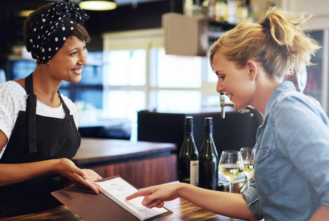 Emploi de serveuse dans un restaurant 