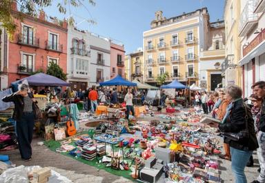 Un marché artisanal à Séville 