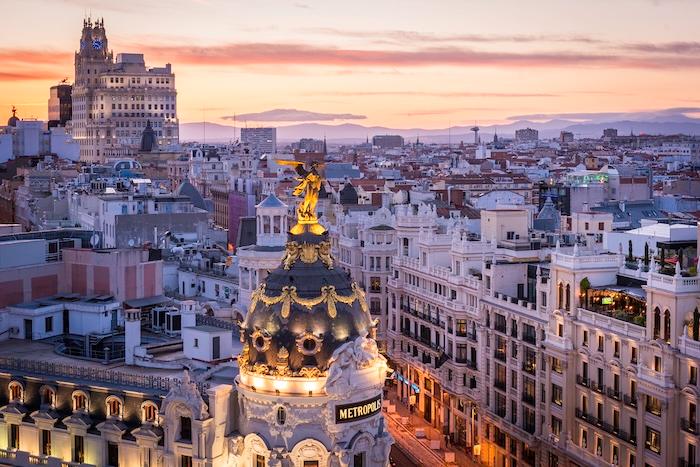 edificio metropolis Madrid