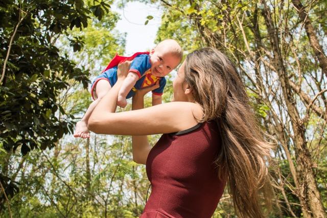 Une maman et son bébé pour la Fête des mères