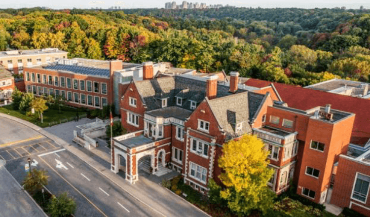 Toronto French School 